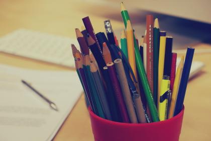 pencils-pens_QUDRF9ALH7.png