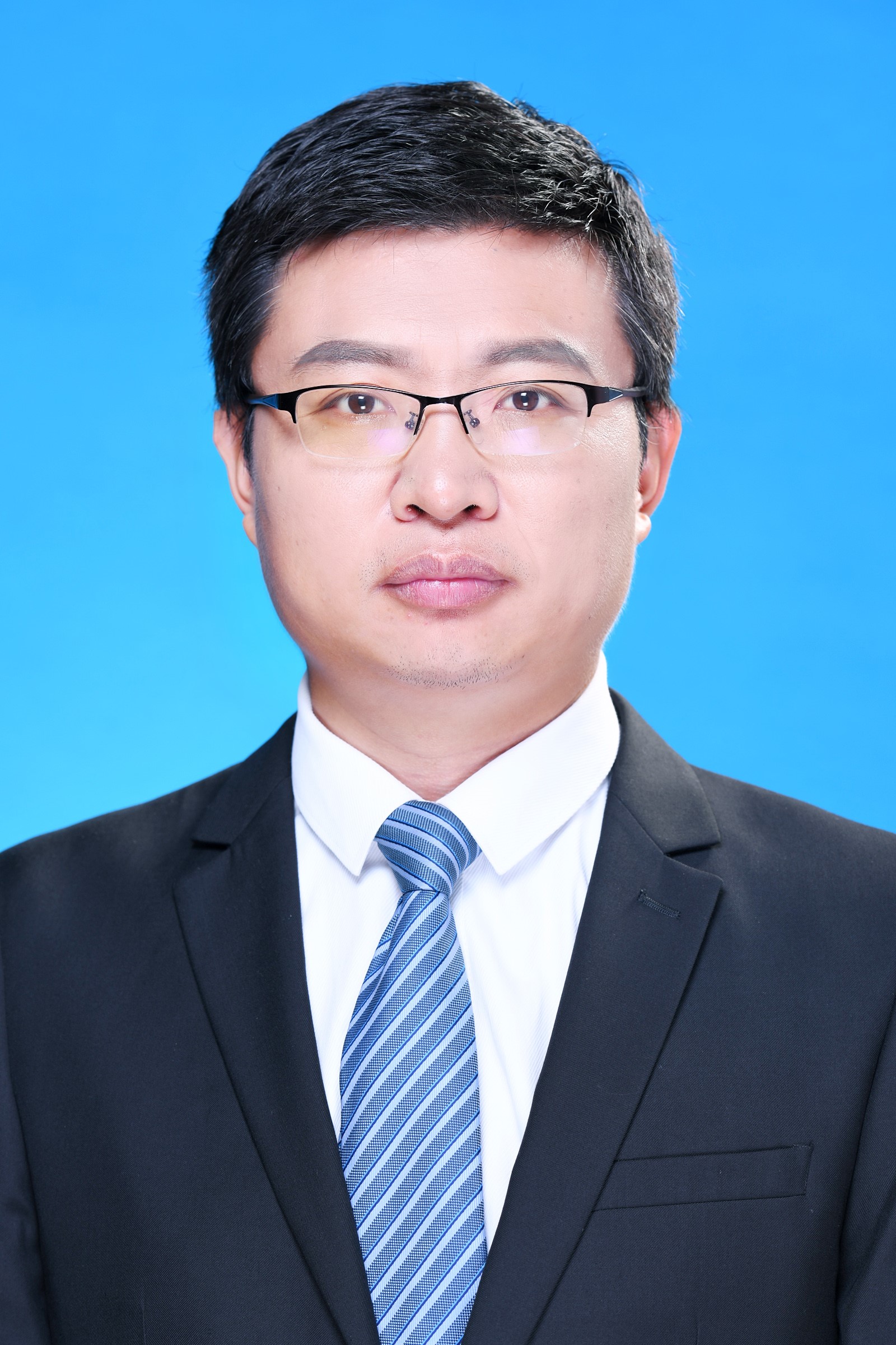 左银辉.jpg