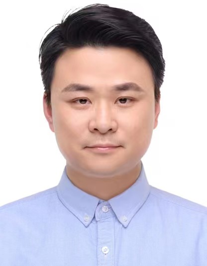 胡晓辉.png