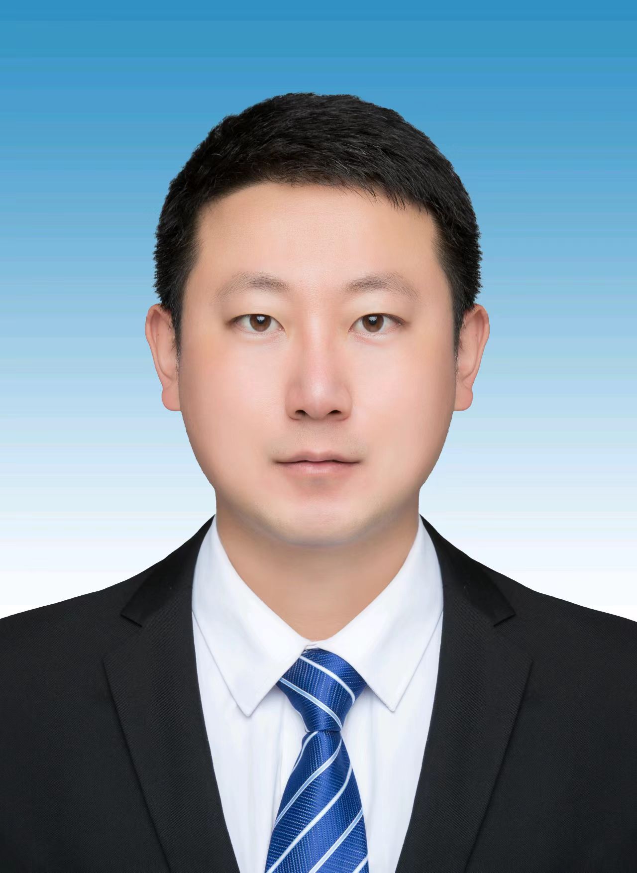 任磊.jpg