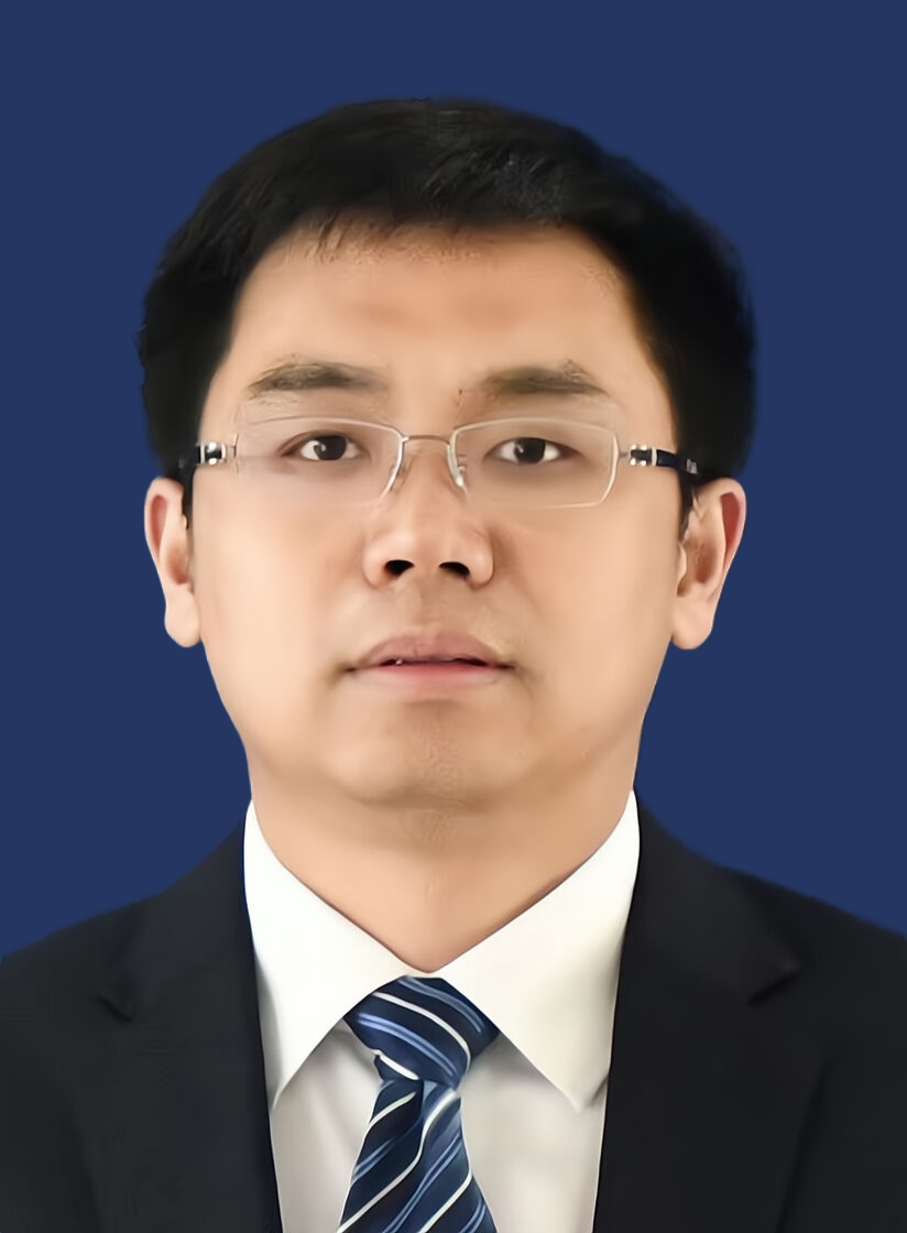 雷磊.png