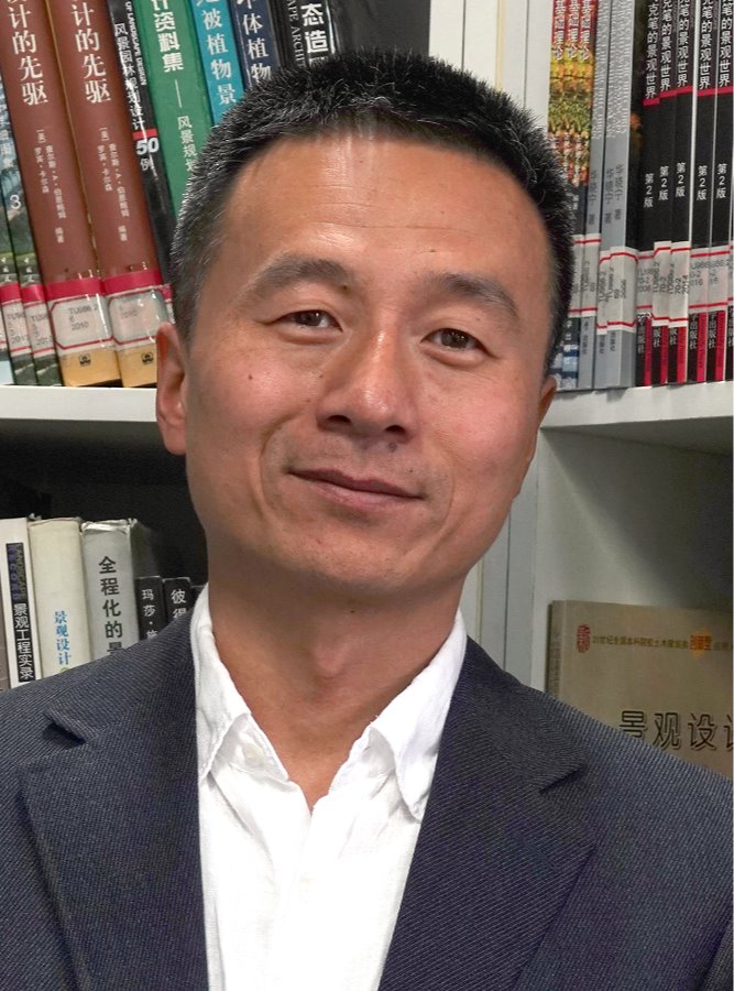 胡斌.jpg