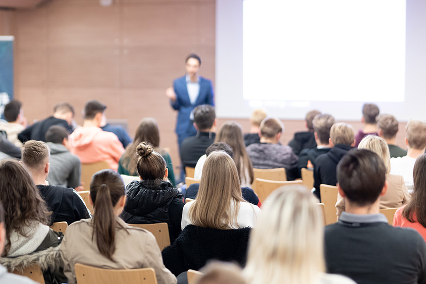 社恐是如何参加学术会议